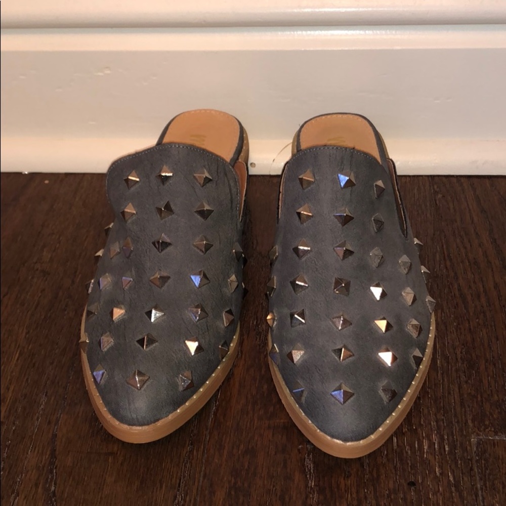 Mi.iM Grey Studded Mule Slides
